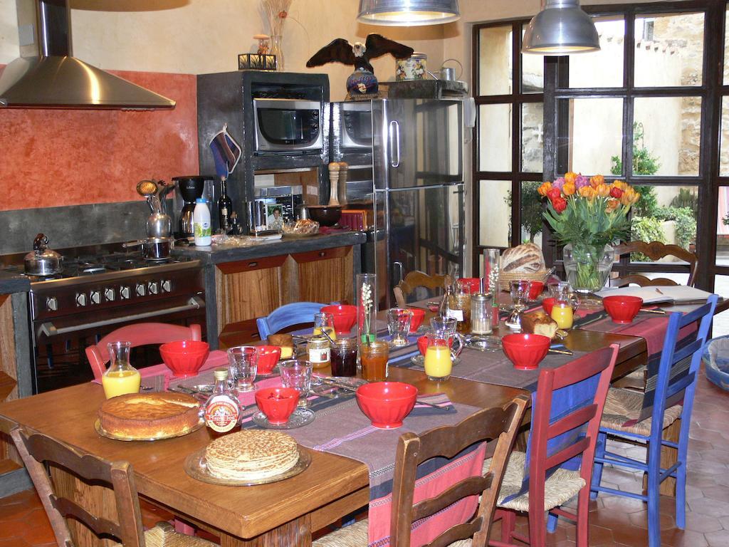 Maison D'Hote La Tourette キュキュニャン エクステリア 写真