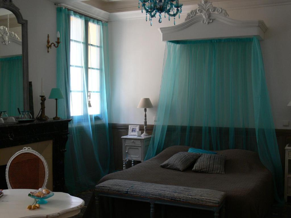 Maison D'Hote La Tourette キュキュニャン 部屋 写真