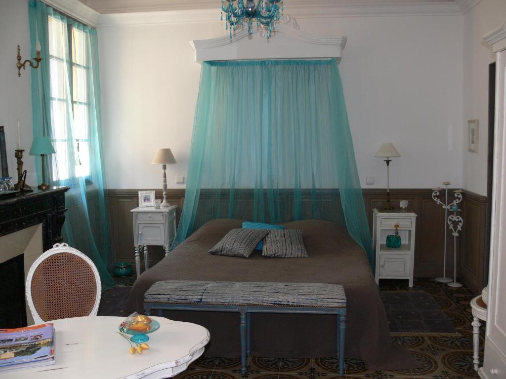 Maison D'Hote La Tourette キュキュニャン 部屋 写真